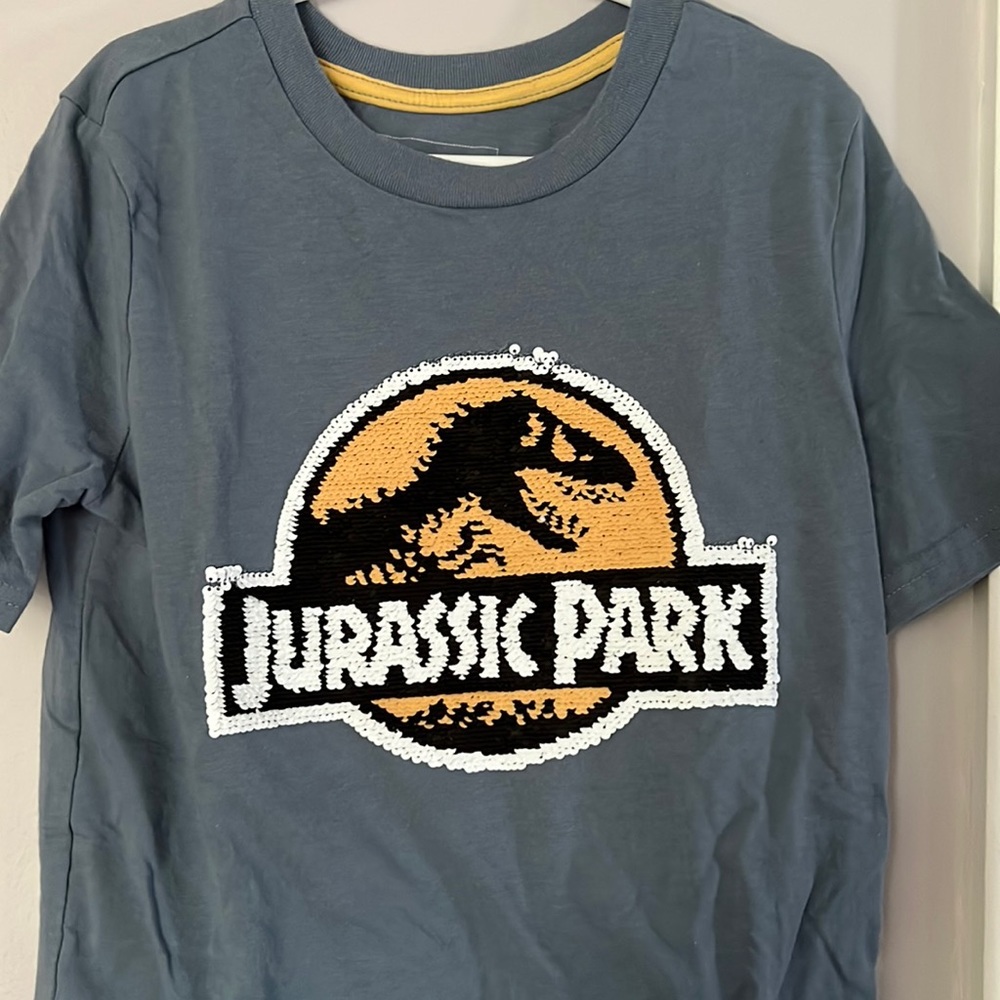 Used boys Jurassic park T-shirt
